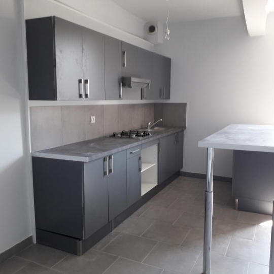  Annonces BOIS D'OINGT : Appartement | L'ARBRESLE (69210) | 63 m2 | 677 € 