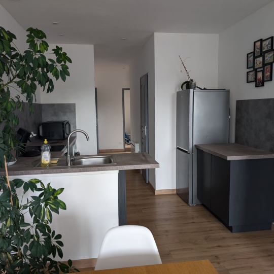  Annonces BOIS D'OINGT : Appartement | L'ARBRESLE (69210) | 49 m2 | 610 € 