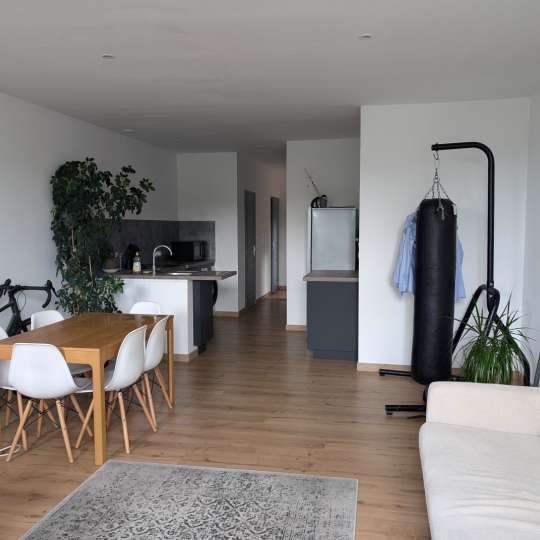  Annonces BOIS D'OINGT : Appartement | L'ARBRESLE (69210) | 49 m2 | 610 € 