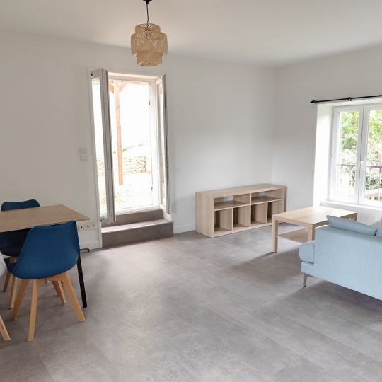  Annonces BOIS D'OINGT : Appartement | L'ARBRESLE (69210) | 42 m2 | 710 € 