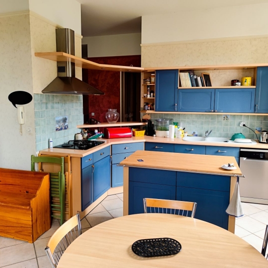  Annonces BOIS D'OINGT : Apartment | SAINT-PIERRE-LA-PALUD (69210) | 119 m2 | 235 000 € 