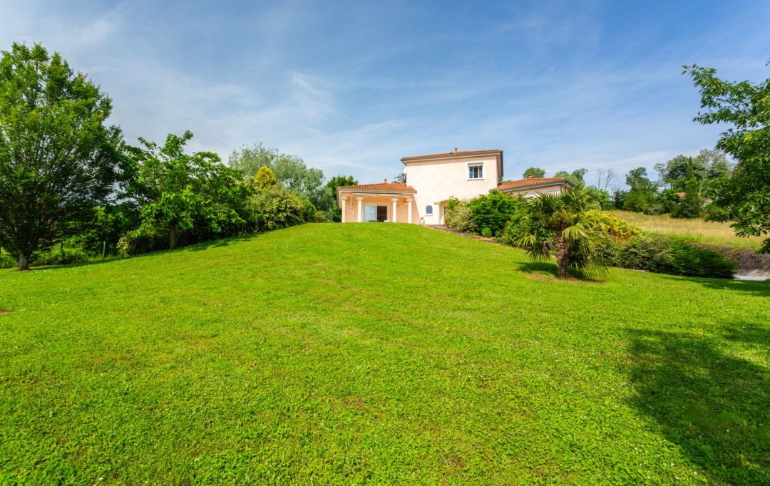 Annonces BOIS D'OINGT : House | FLEURIEUX-SUR-L'ARBRESLE (69210) | 134 m2 | 795 000 € 