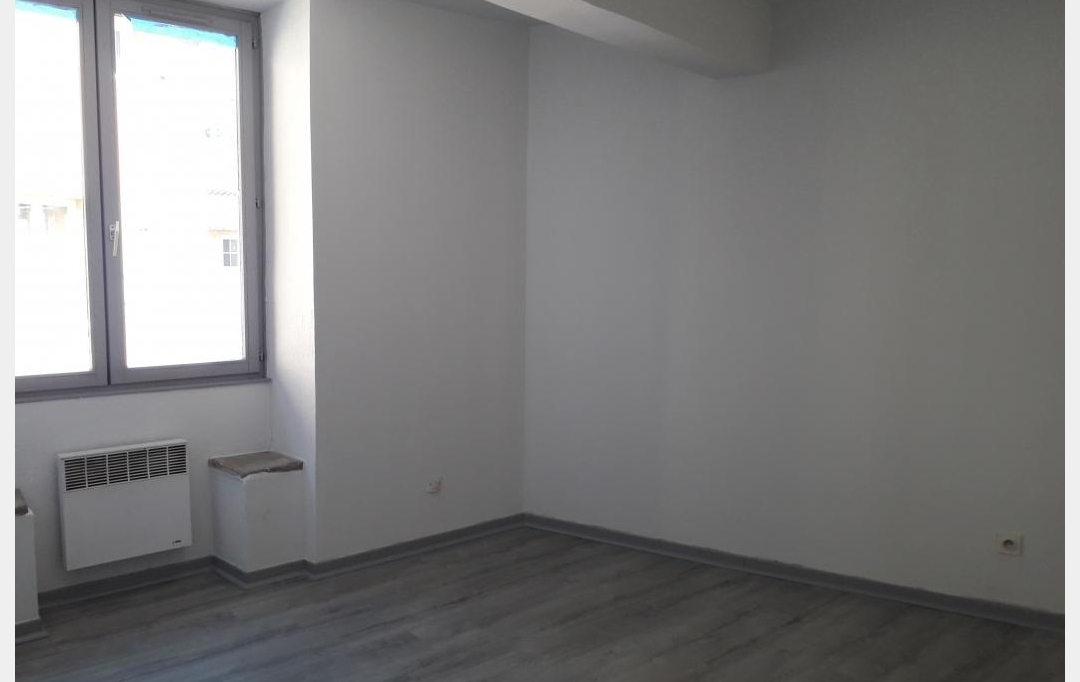 Annonces BOIS D'OINGT : Appartement | L'ARBRESLE (69210) | 63 m2 | 677 € 