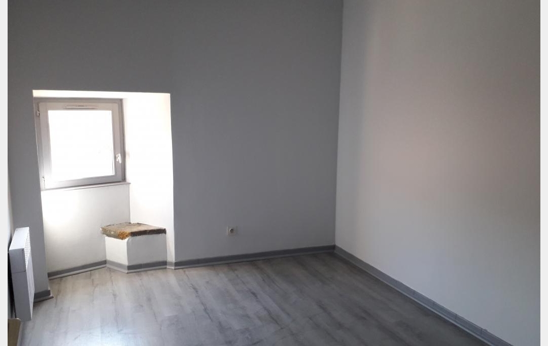 Annonces BOIS D'OINGT : Appartement | L'ARBRESLE (69210) | 63 m2 | 677 € 