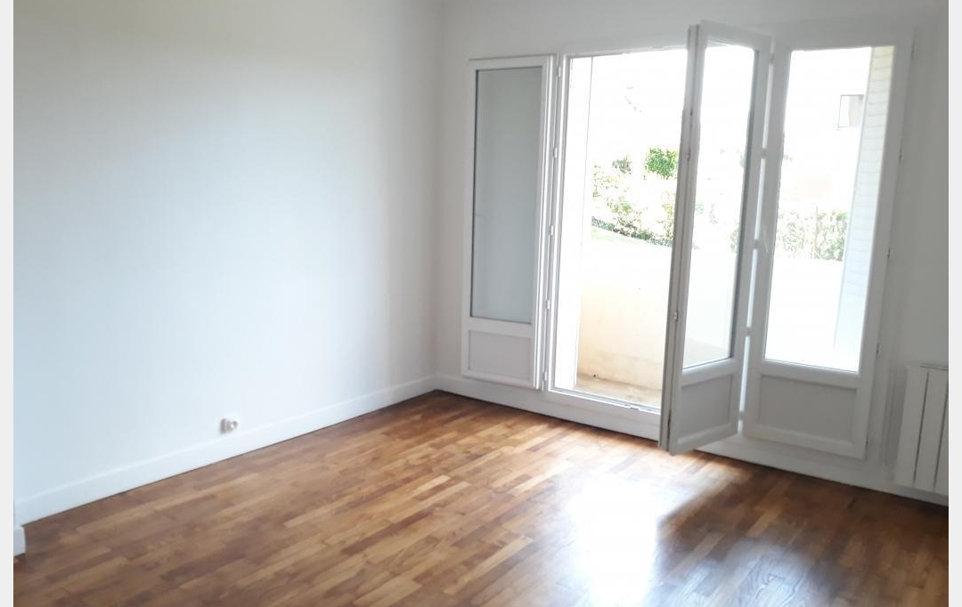 Annonces BOIS D'OINGT : Appartement | L'ARBRESLE (69210) | 66 m2 | 800 € 
