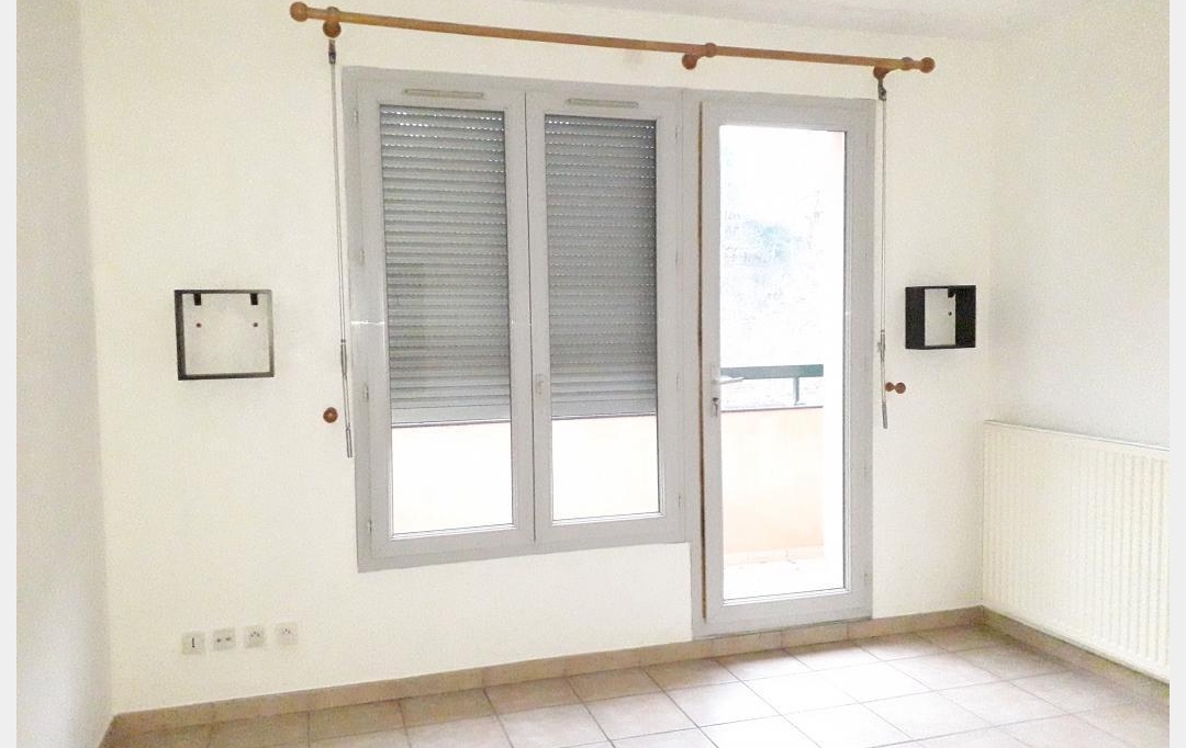 Annonces BOIS D'OINGT : Appartement | SAIN-BEL (69210) | 54 m2 | 610 € 