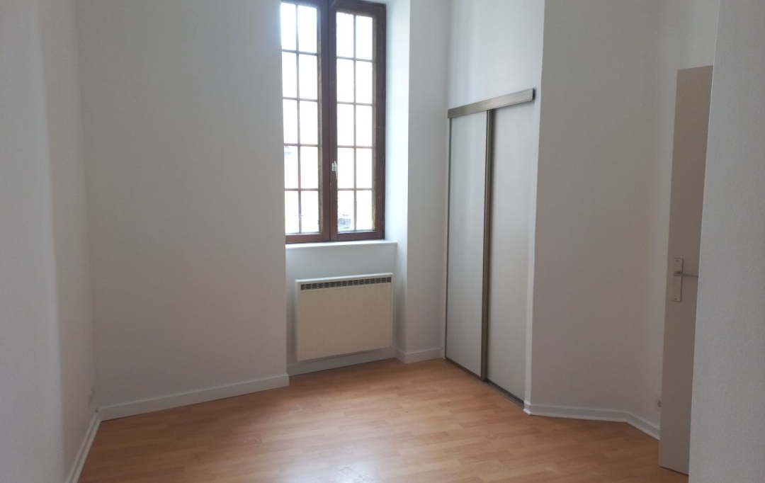 Annonces BOIS D'OINGT : Apartment | L'ARBRESLE (69210) | 40 m2 | 522 € 