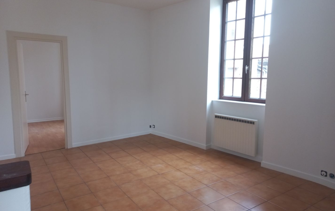 Annonces BOIS D'OINGT : Apartment | L'ARBRESLE (69210) | 40 m2 | 522 € 