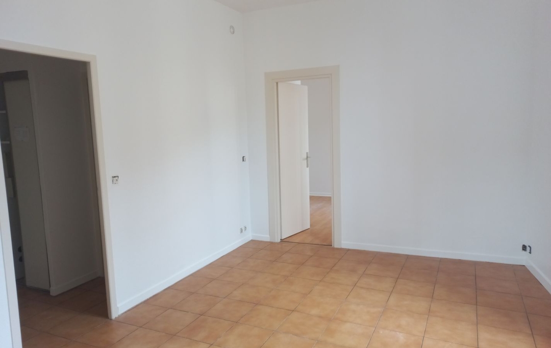 Annonces BOIS D'OINGT : Apartment | L'ARBRESLE (69210) | 40 m2 | 522 € 