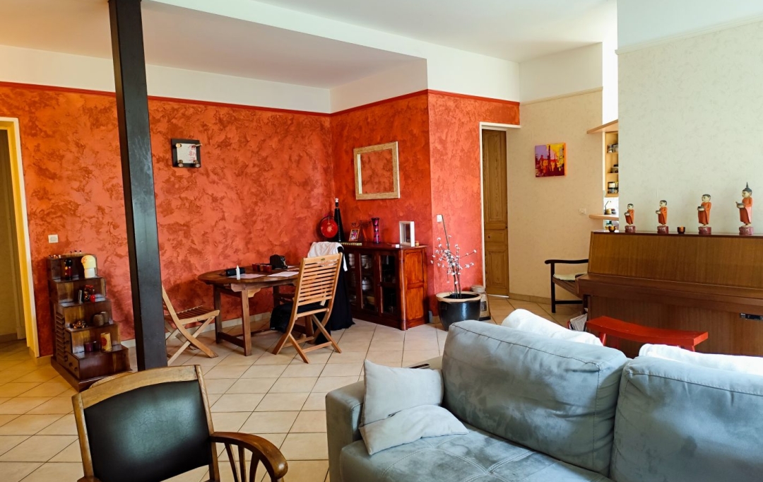 Annonces BOIS D'OINGT : Apartment | SAINT-PIERRE-LA-PALUD (69210) | 119 m2 | 235 000 € 