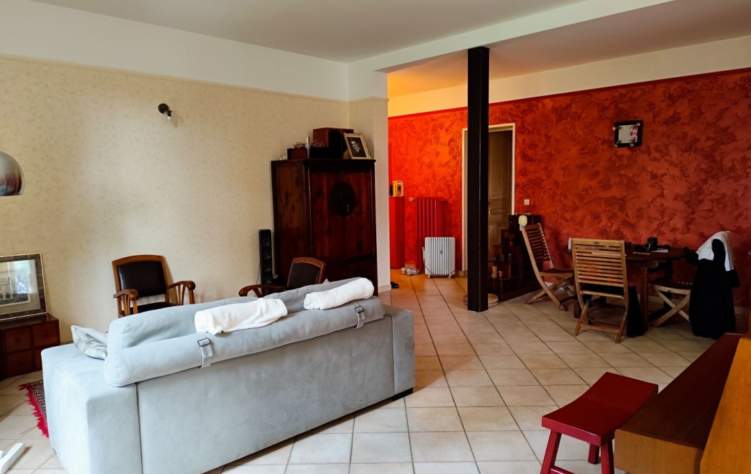 Annonces BOIS D'OINGT : Apartment | SAINT-PIERRE-LA-PALUD (69210) | 119 m2 | 235 000 € 