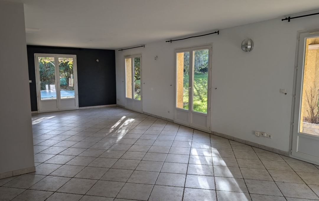 Annonces BOIS D'OINGT : House | SAINT-PIERRE-LA-PALUD (69210) | 142 m2 | 580 000 € 