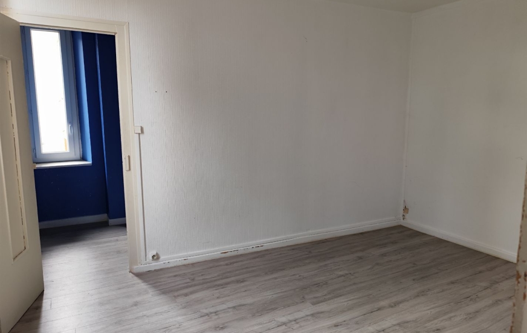 Annonces BOIS D'OINGT : Appartement | SAVIGNY (69210) | 42 m2 | 95 000 € 