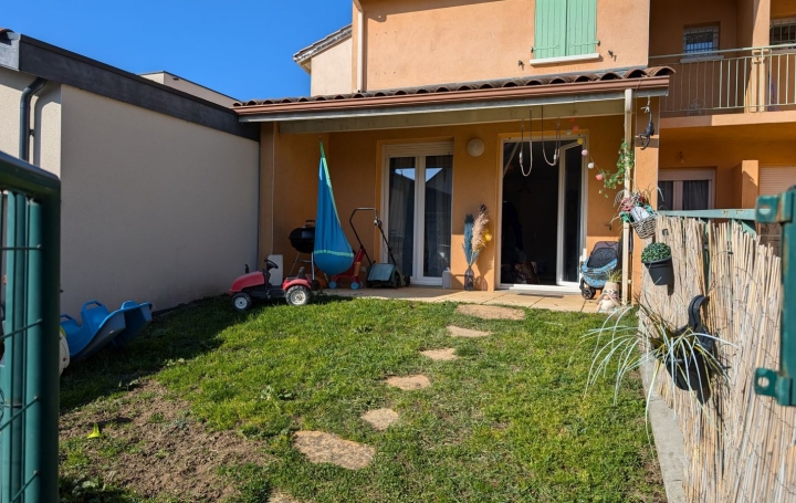 Maison   LENTILLY  78 m2 1 075 € 